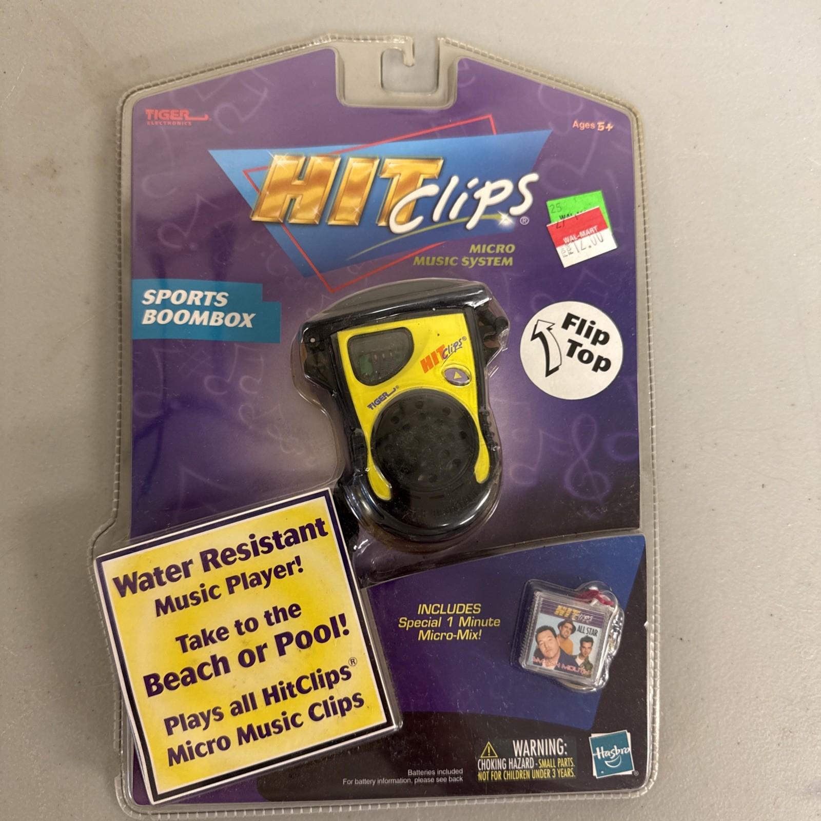 Tiger Electronics Hit Clips Sports Boombox Water Resistant Player .
