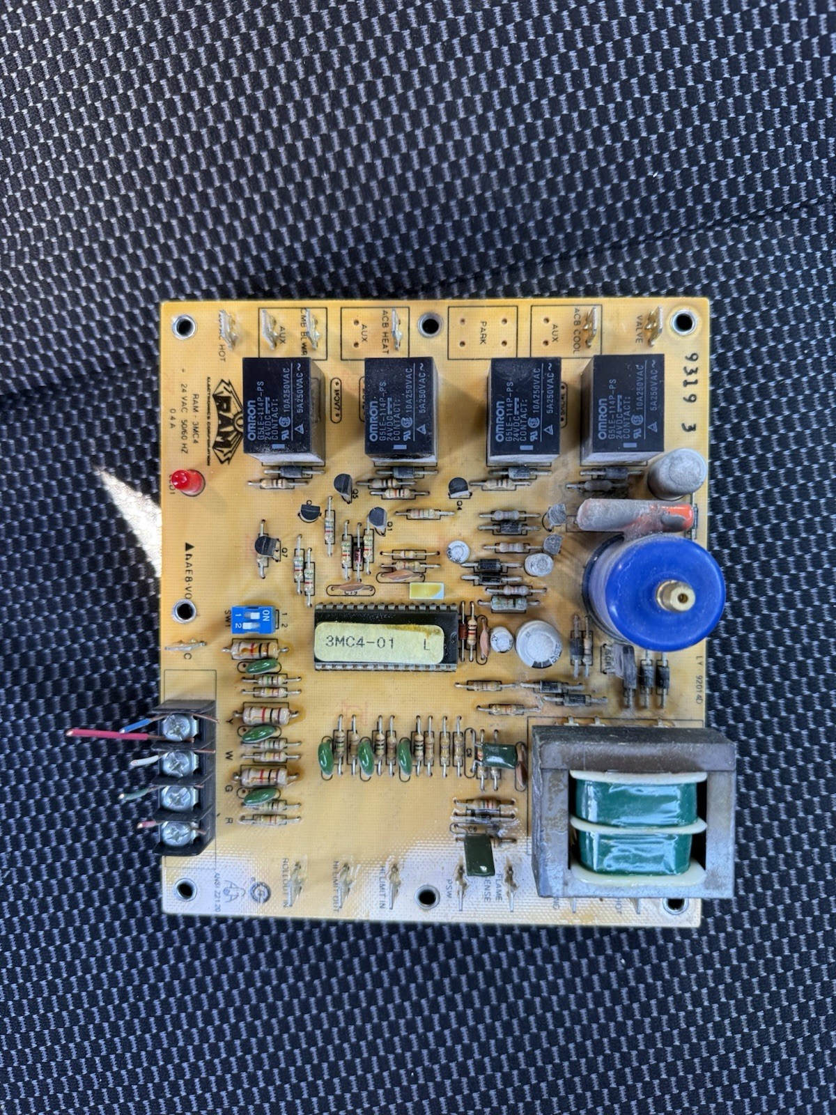 80MGF2-45A-1 3MC4-01 LY-92014DRAM-3MC4 OEM control board of LennoxFurnace