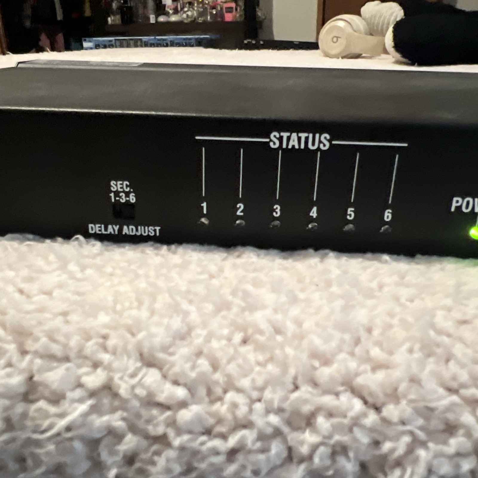 Middle Atlantic USC-6R Universal 6-Step Sequencing Controller - UNTESTED