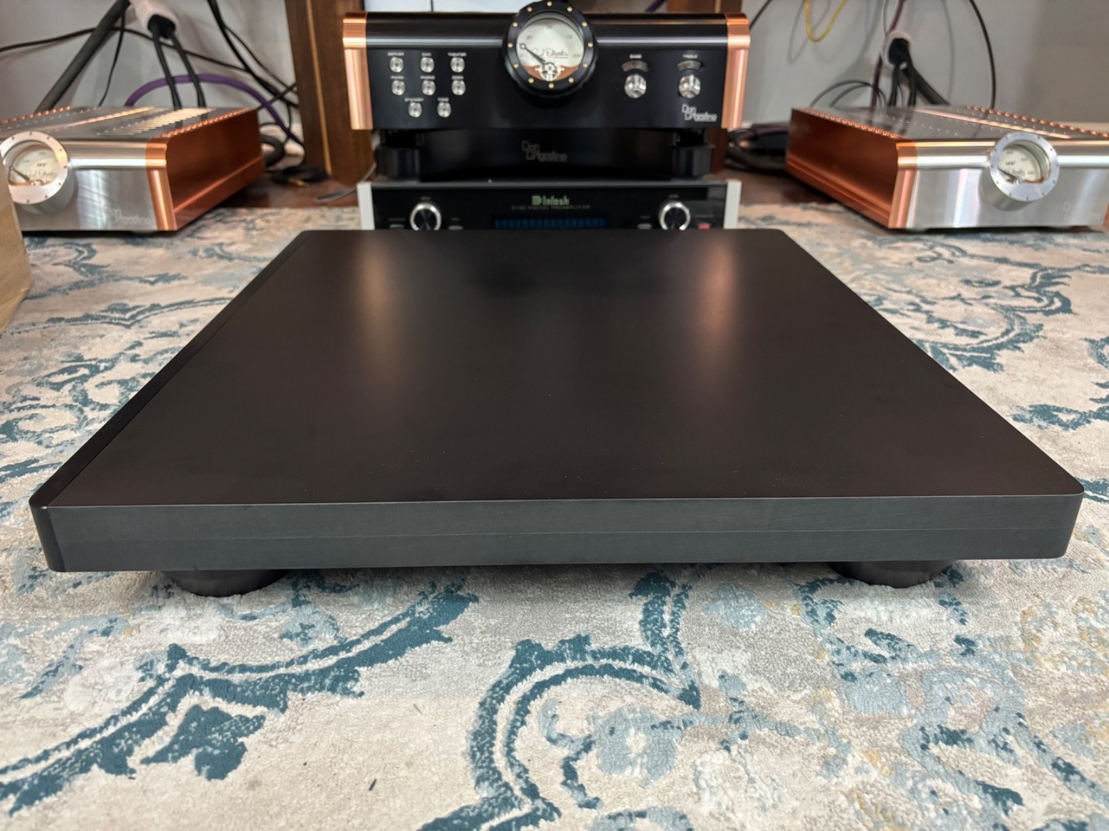 HRS E1X-1921 (Red RD) Audio Isolation Base (Harmonic Resolution Systems) - Black