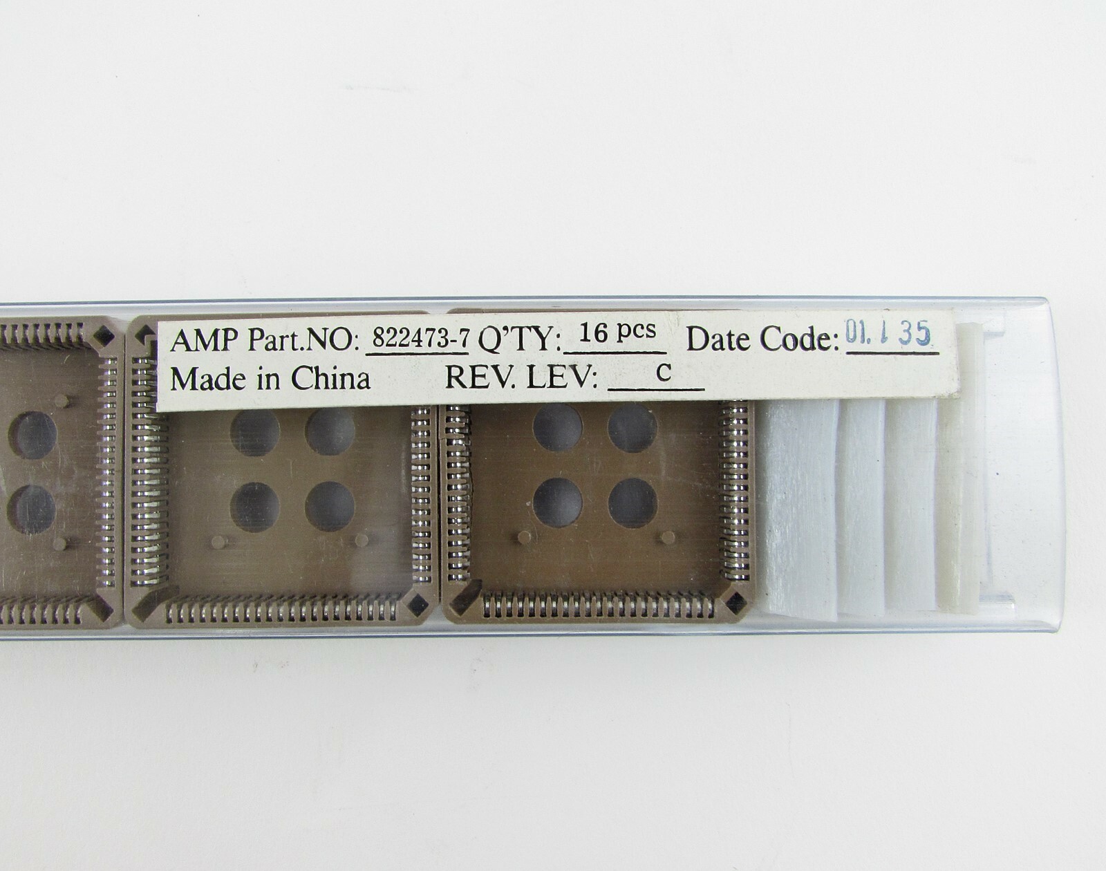 AMP 822473-7 Connector PLCC Socket 84 Position Through Hole - 16 pcs