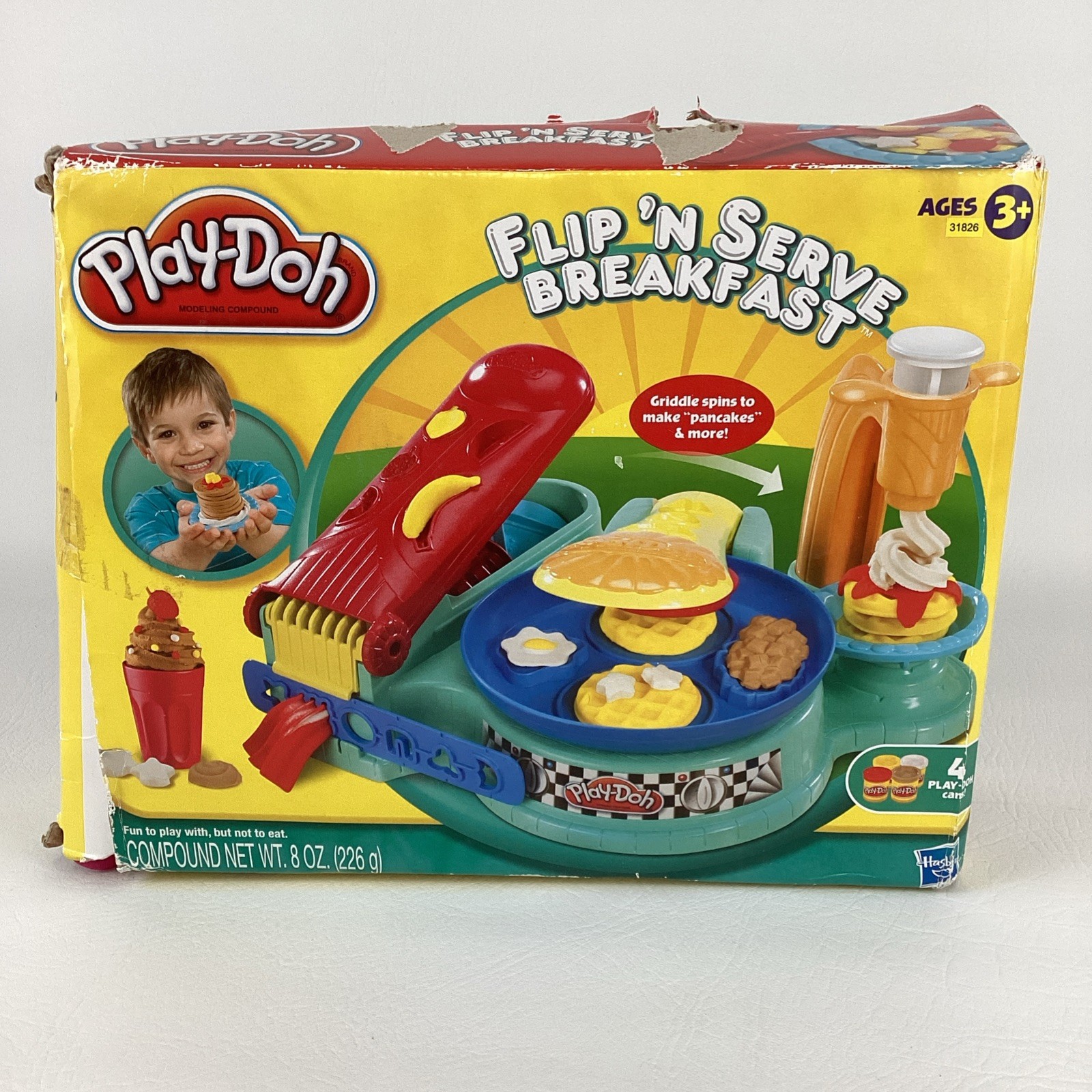 Play-Doh Flip N Serve Breakfast Playset Griddle 2010 Hasbro Kitchen Creations