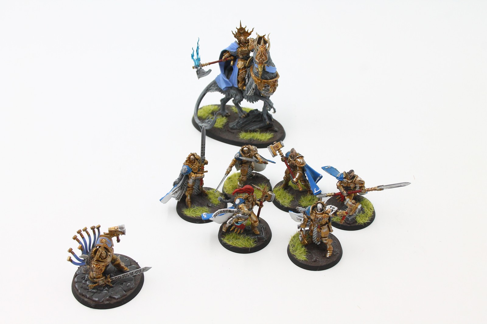 Used Warhammer AoS Stormcast Eternals: Gardus, Lord Vigilant, Questor (6)