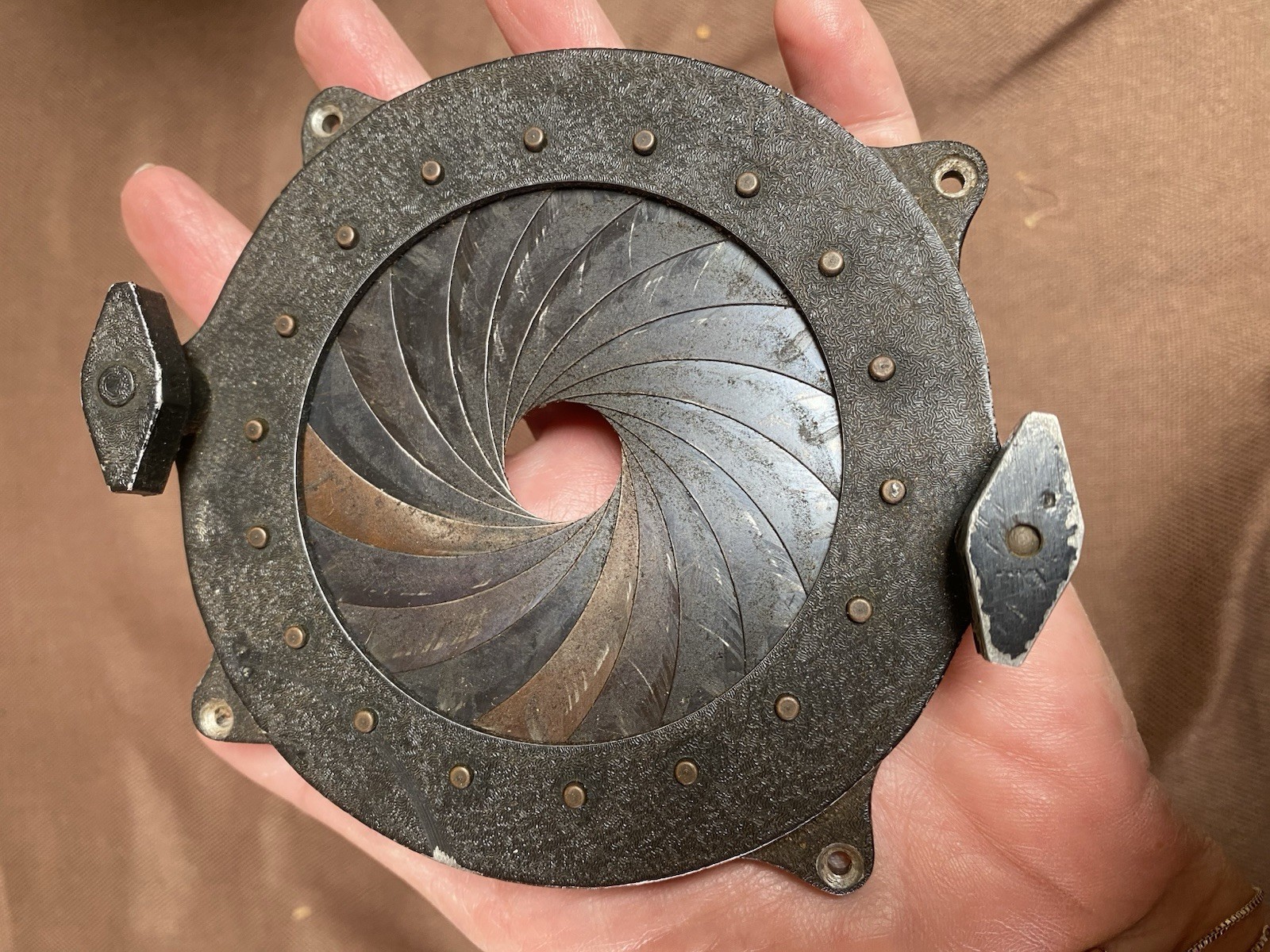 Ultra Large Iris Diaphragm for Mounting Large Format Lenses