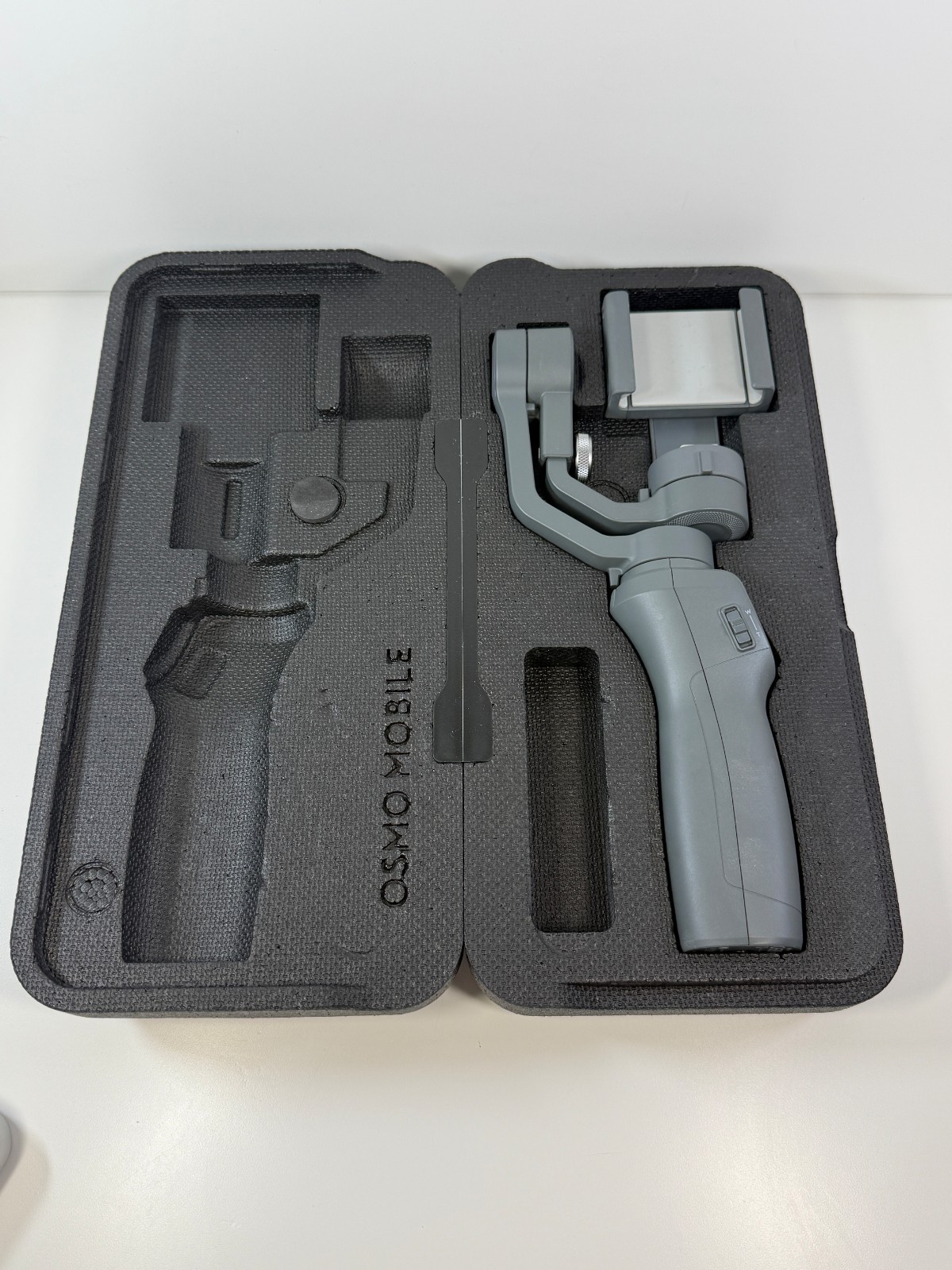 DJI Osmo Mobile 2 Handheld Smartphone Gimbal - Gray OM170