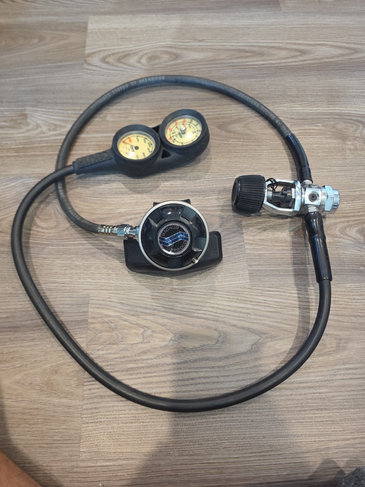 SHERWOOD MAGNUM  Scuba Diving Regulator Gauges Untested