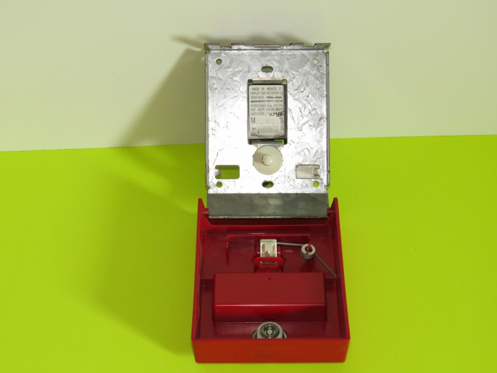 SIMPLEX 4099-9001 ADDRESSABLE PULL STATION FIRE ALARM PART