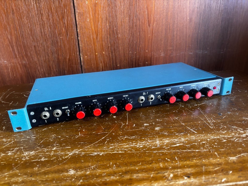 Alembic F-2B Stereo Preamp