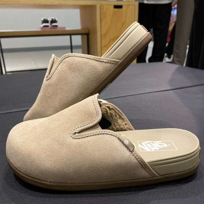 New Vans MTE Harbor Mule VR3 Slip On Shoes - Khaki (VN000CW3KHK)
