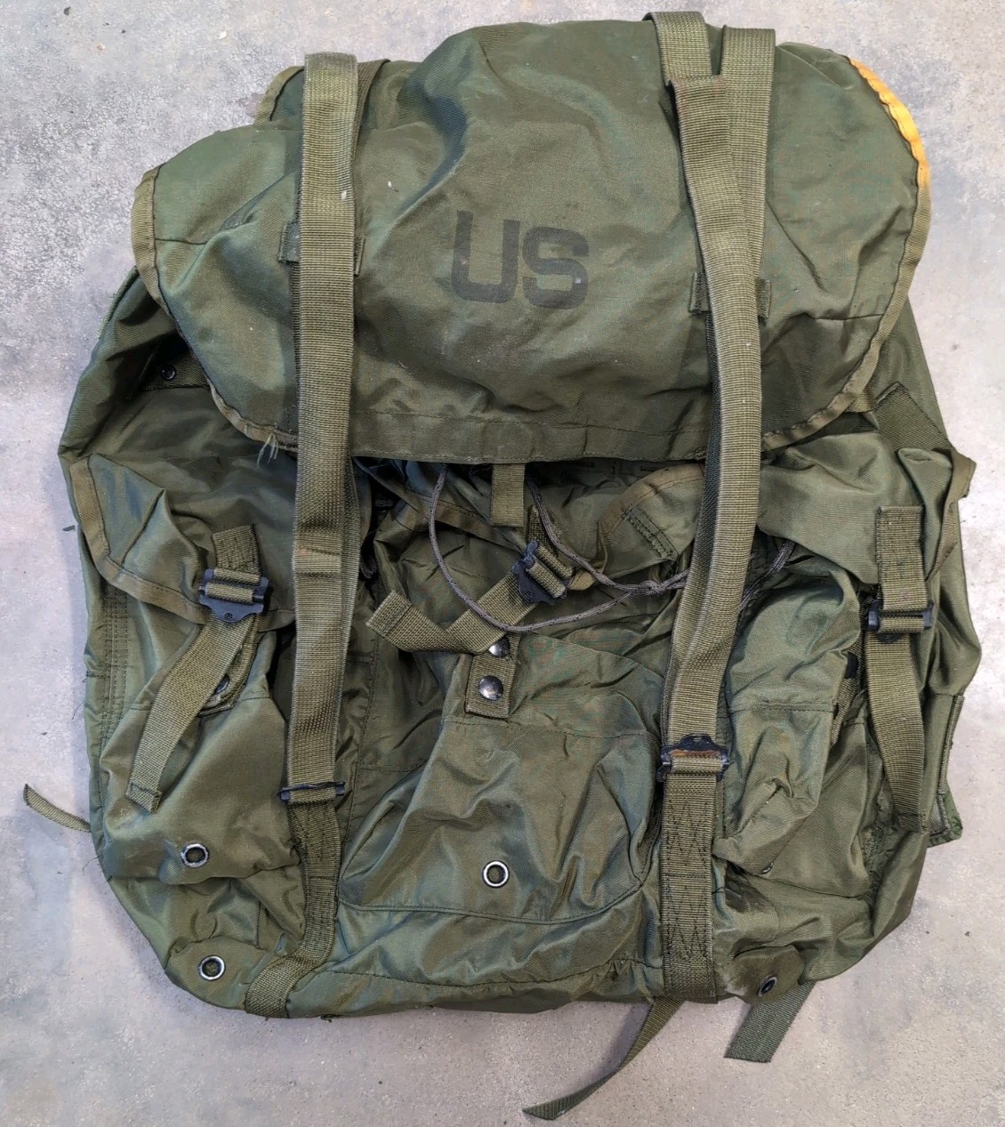 US Military FIELD PACK COMBAT - NYLON/ LARGE  NSN:8465-01-019-9103