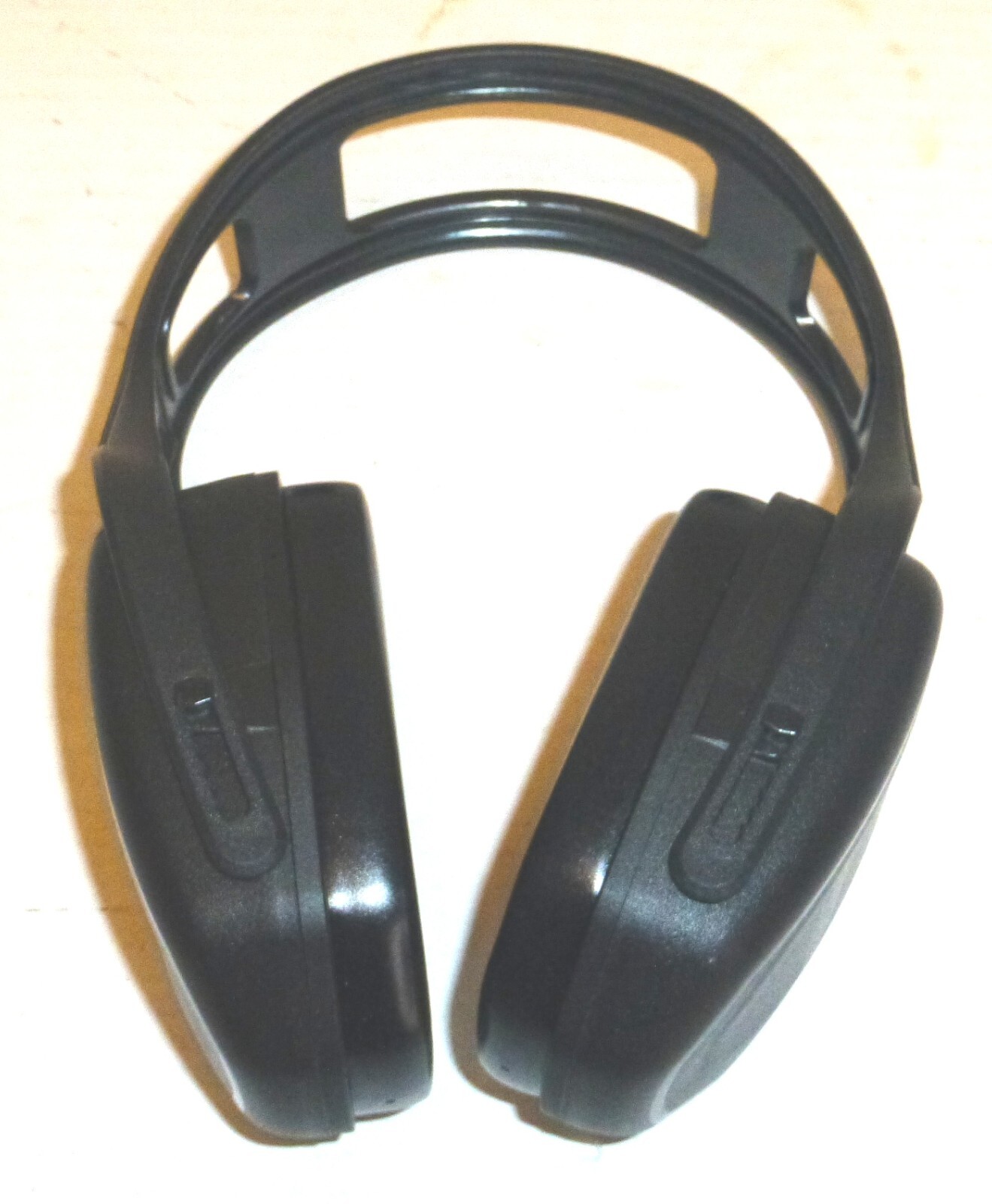 Pyramex Parma Armory Shooting Center Protective Adjustable Earmuffs PLEASE READ