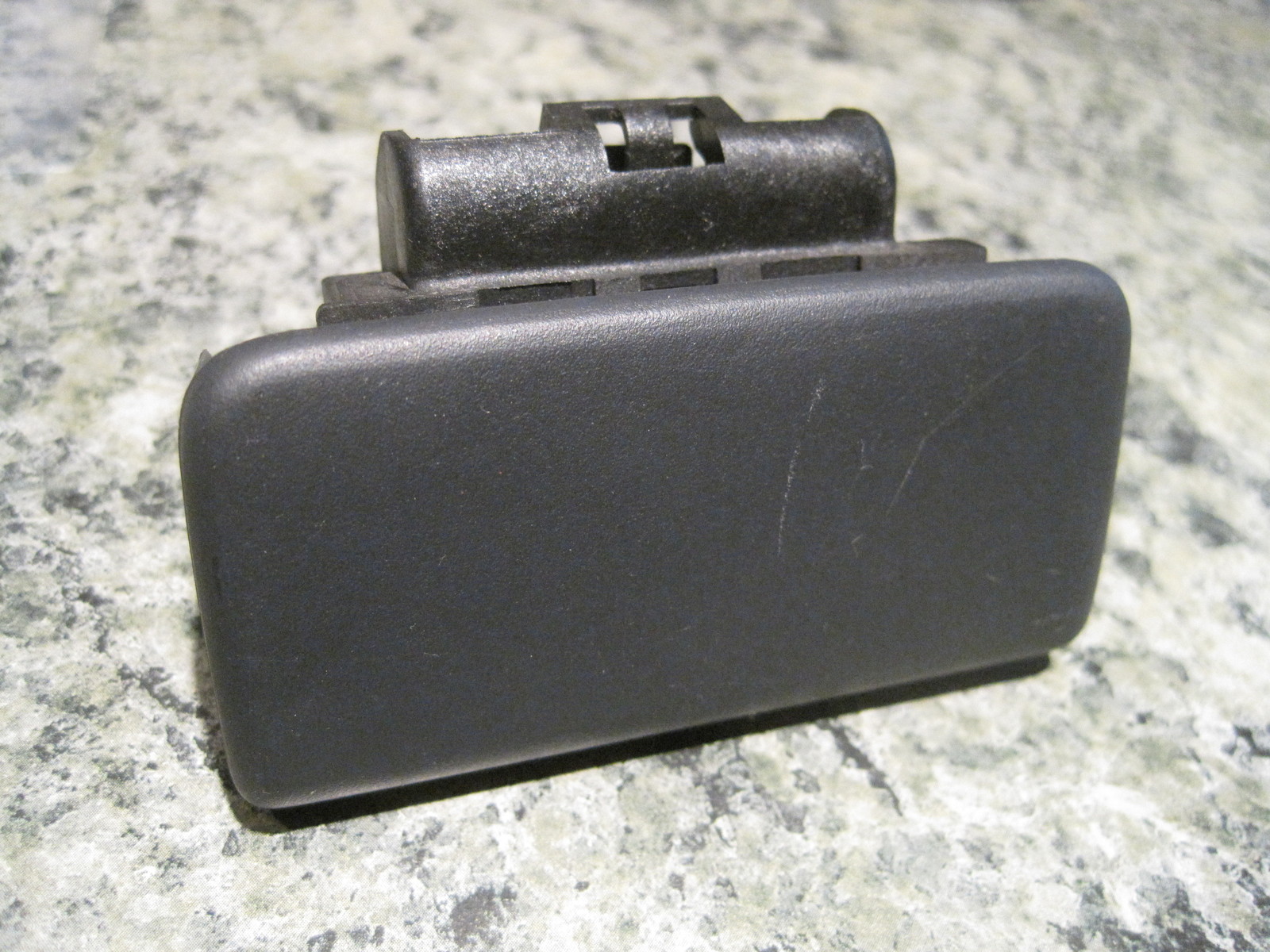Pontiac Vibe Toyota Matrix Glove Box Latch 2003-04 Handle Lock BLACK