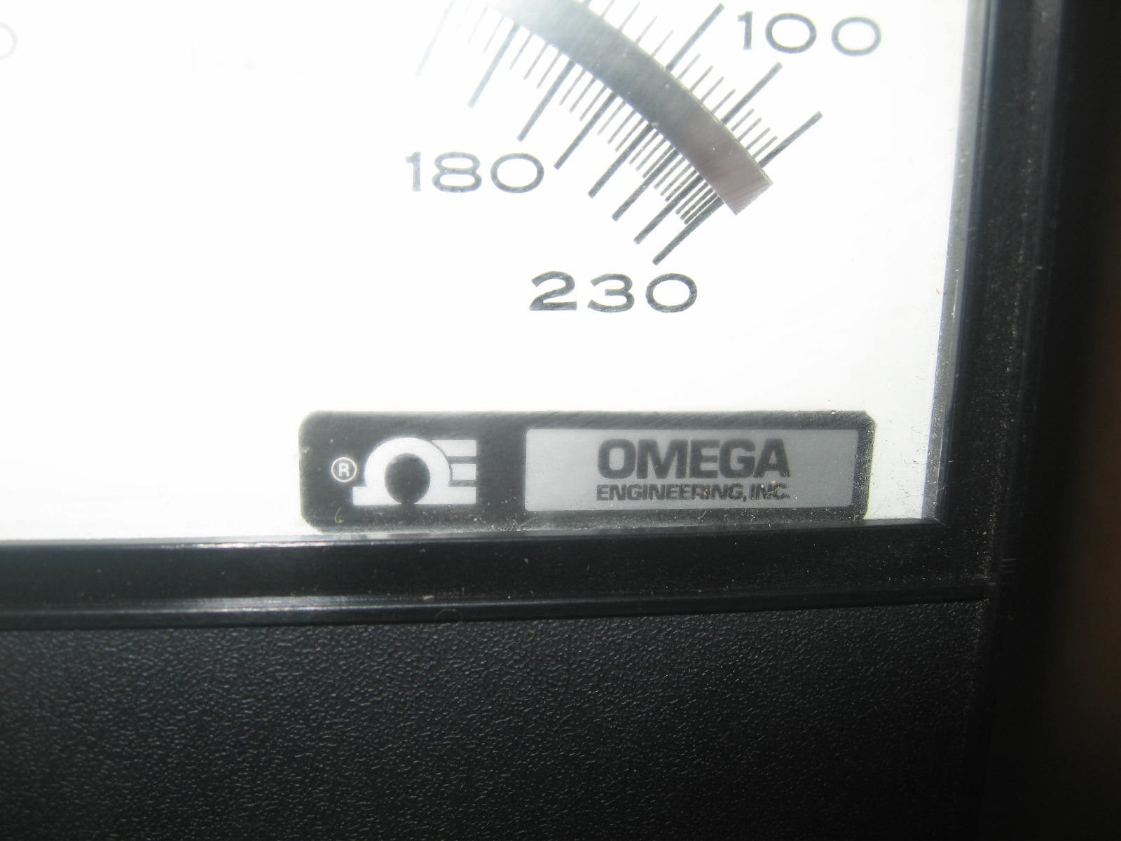 Omega EP2-32J4 Digital Thermistor Panel Meter 0-230F 0-100C
