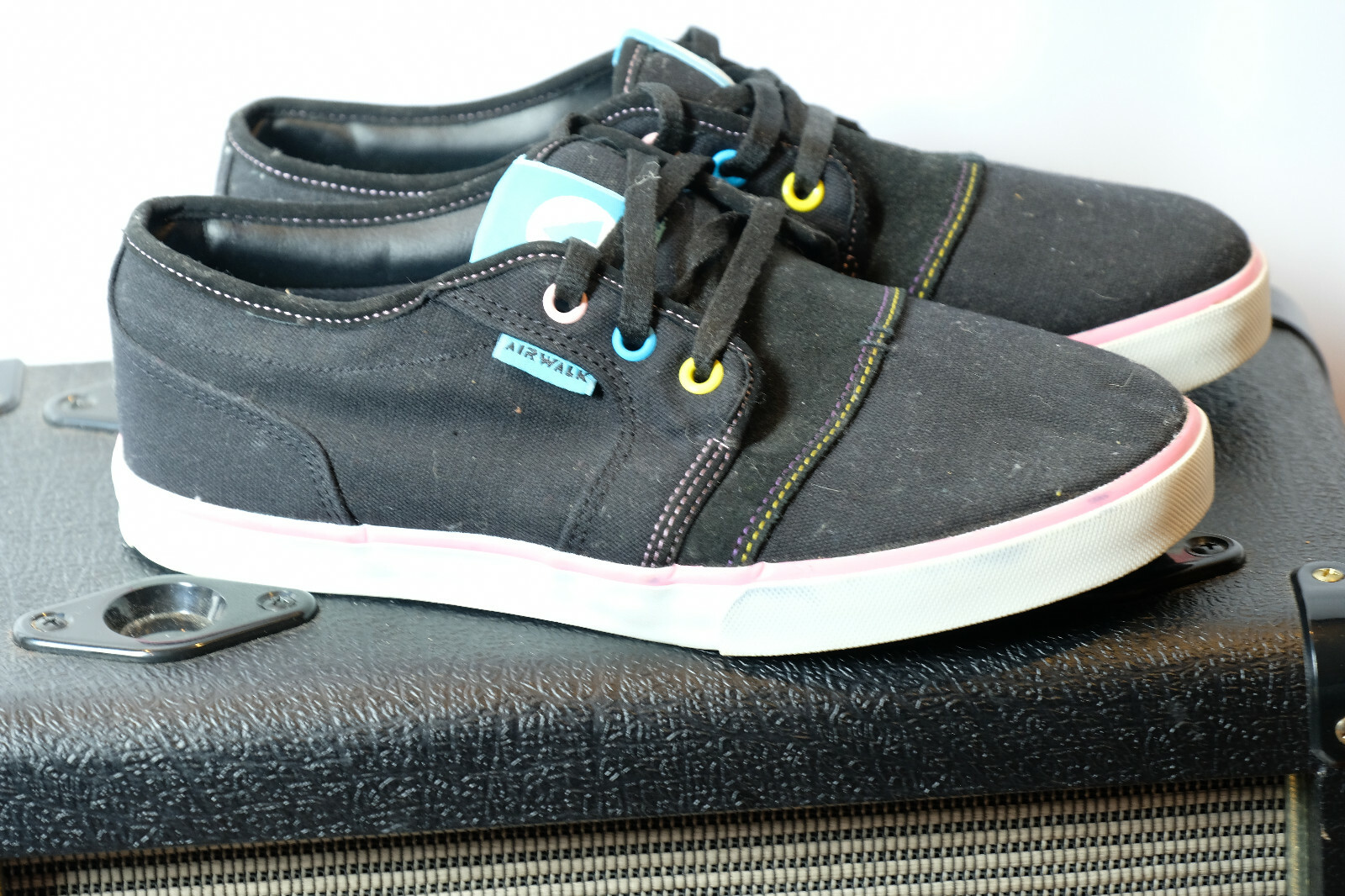 NOS Rare Vtg AIrwalk Pink White Black Size 6 Girls Park Skateboard Shoes 90s