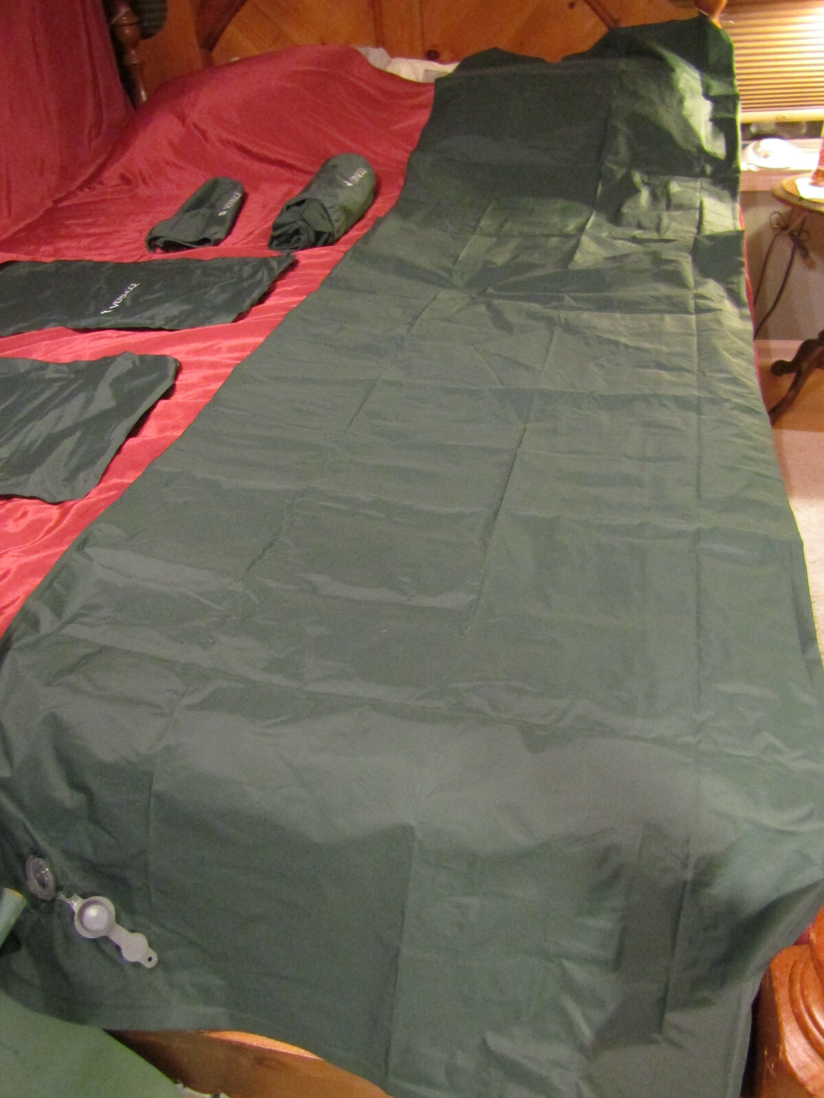 VOYAGGE Inflatable Camping Sleep Pad w/Pillows Backpack Hiking