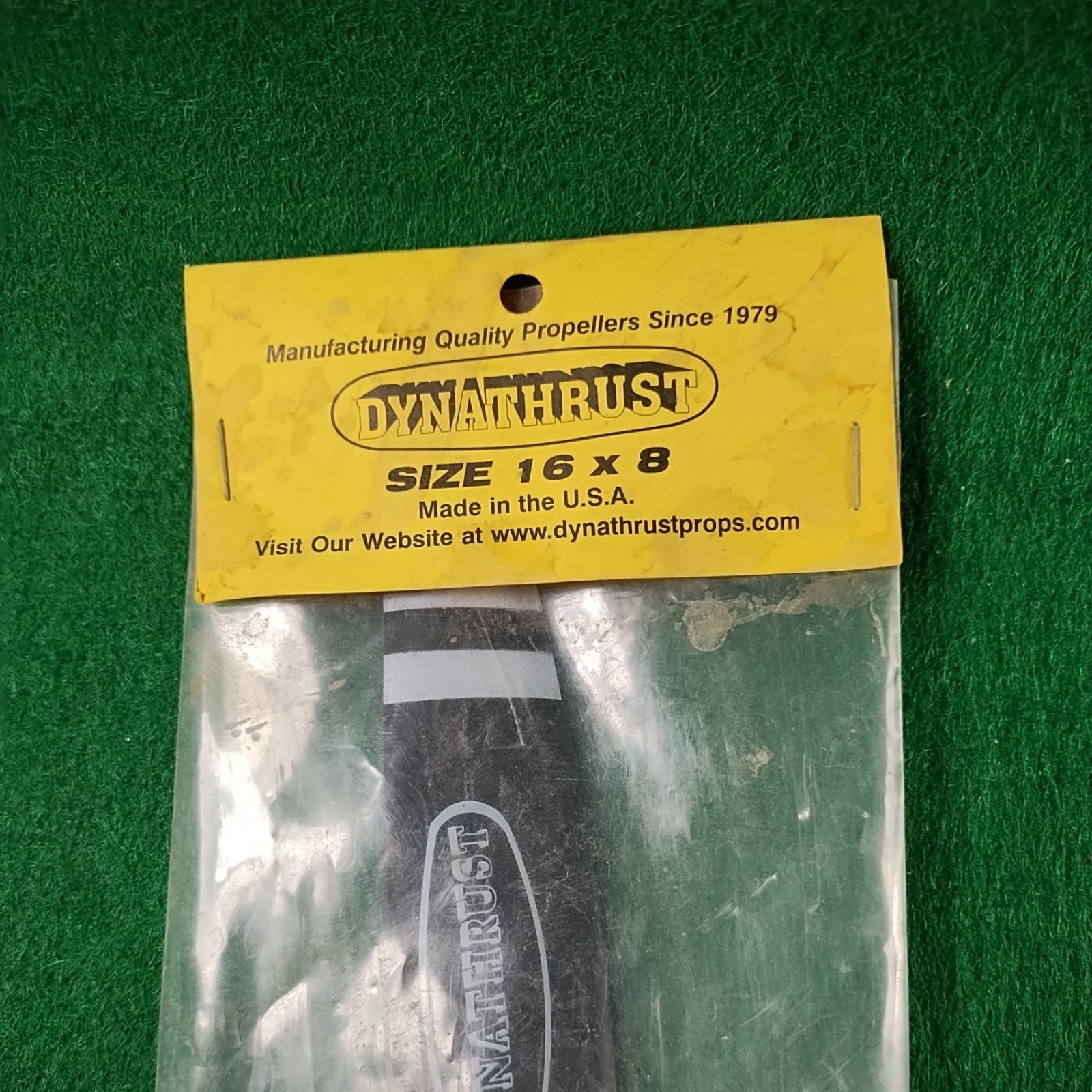 Dynathrust 16x8 composite prop in original package