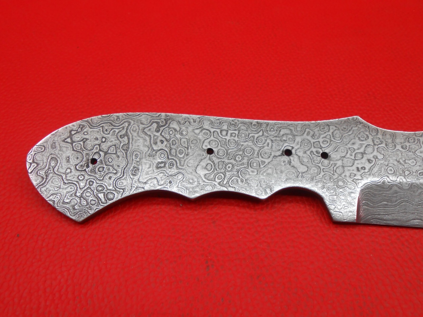 Custom Handmade Pattern Damascus Steel Tracker knife blade blank For Supply S119