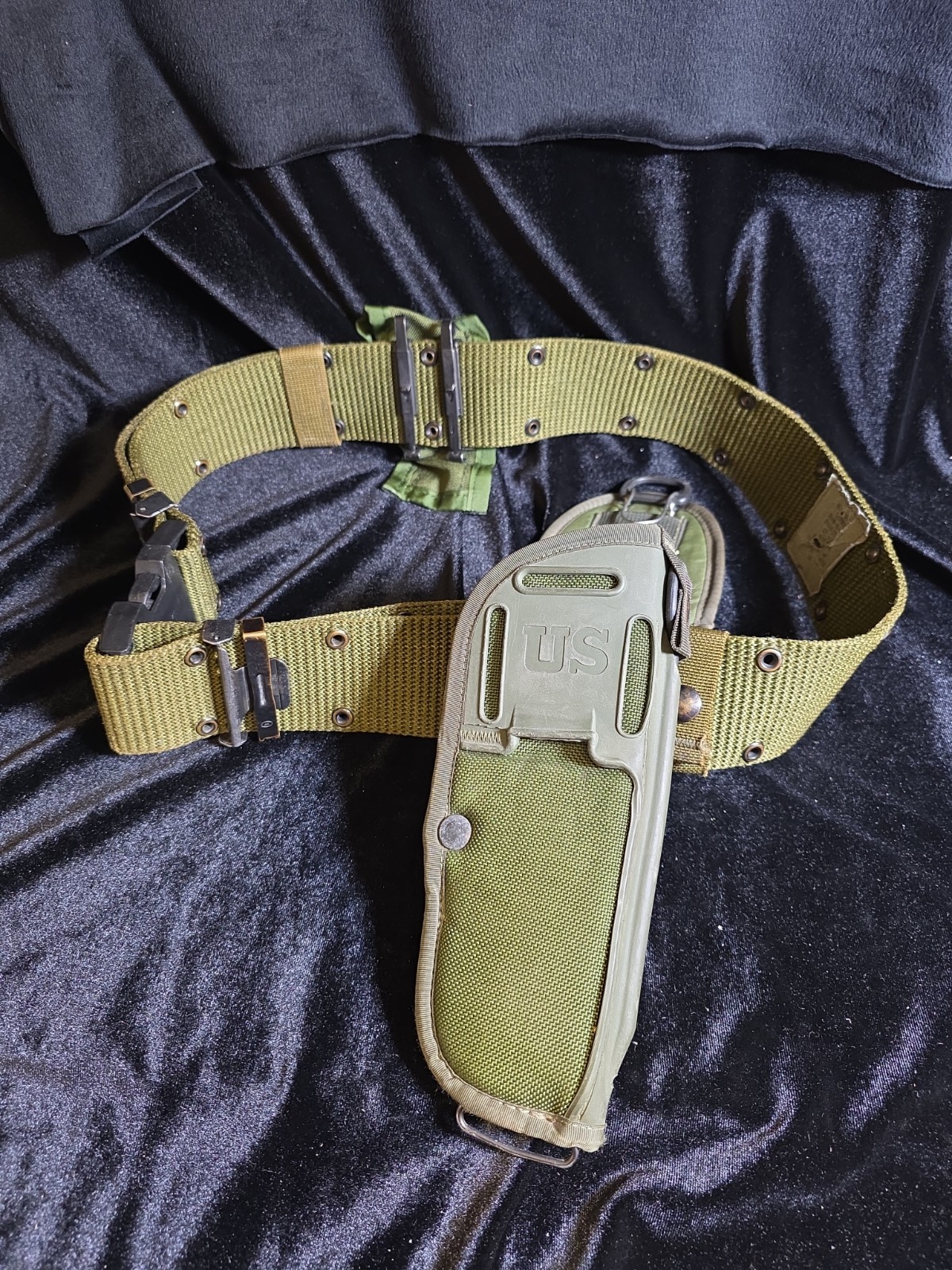 US Military Issue Bianchi M12 Universal Holster  Pistol Belt, Pouch