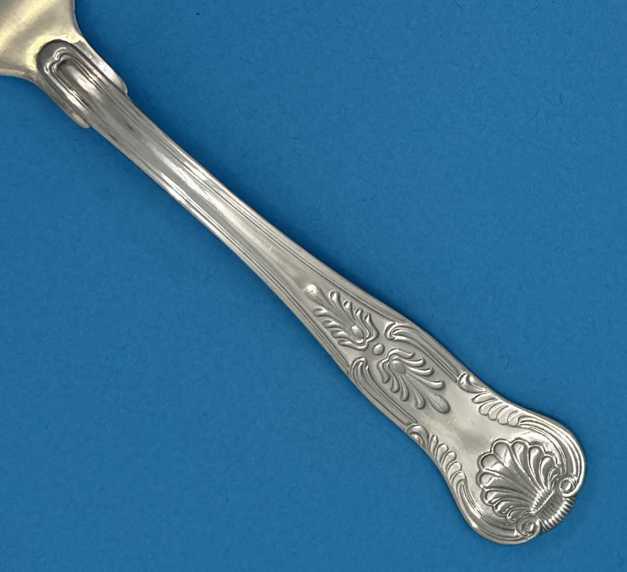 REED & BARTON KINGS GLOSSY STAINLESS FLATWARE 1824-175th-1999 KOREA - CHOICE