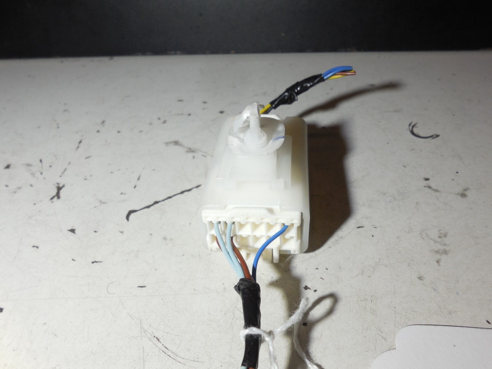 White Wiring Connector Plug Pigtail T17-91E320 10-15 Toyota Prius 12478