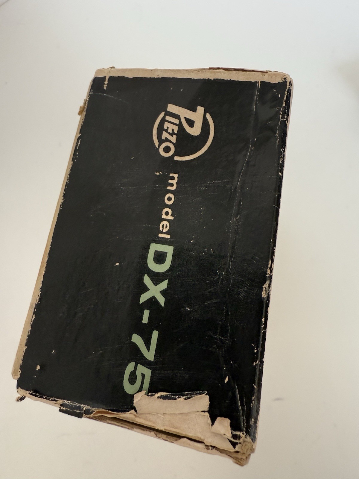 Vintage Piezo Dynamic Microphone Model DX-75 Japan Untested With Box