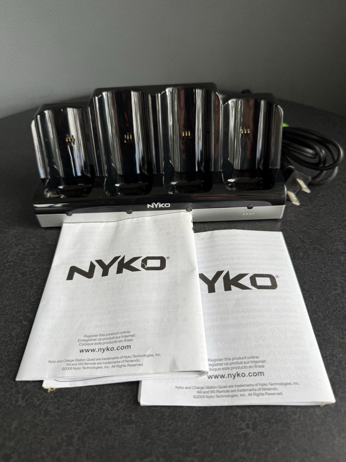 Wii Nyko Controller Charge Station Quad 87122-A50 Black Dock 4 Controller READ