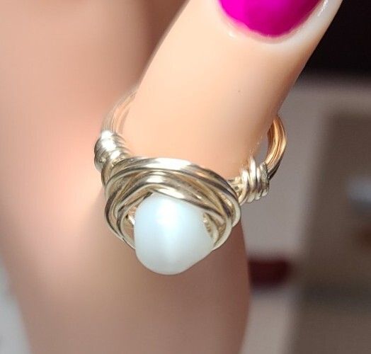 Handmade Wire Wrapped Ring White. Cat Eye Bead Size 7.