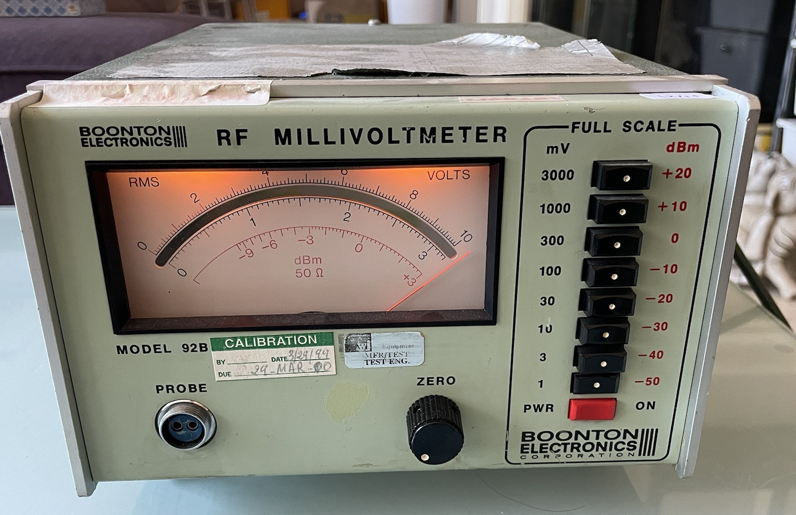 Boonton RF Millivolt Meter Model 92B No Probe Powers On As Is