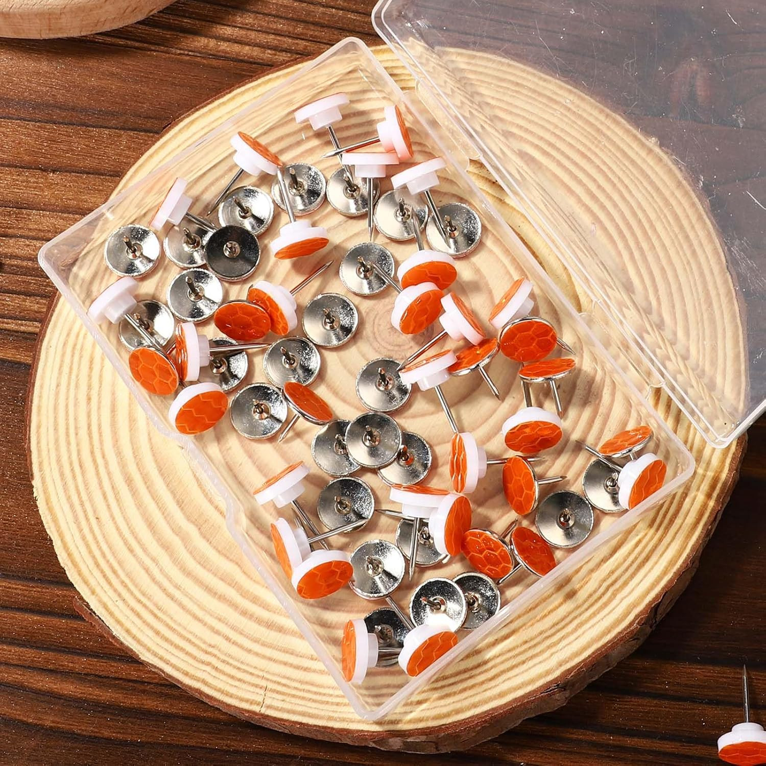 100Pcs Reflective Tacks for Trail Marking, 2 Styles High Visibility Glow Tacks M