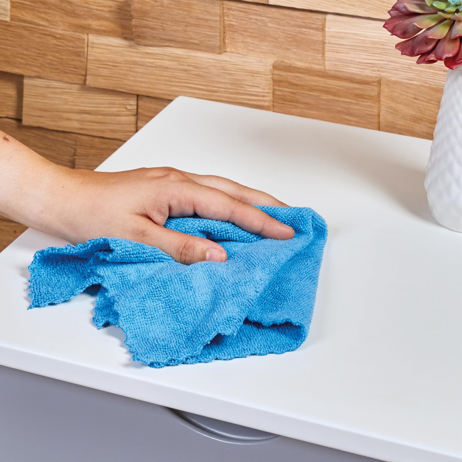 - 8 + 2 Multi-Purpose Microfiber Cloths, 1 Pack of Multicolor Cloths