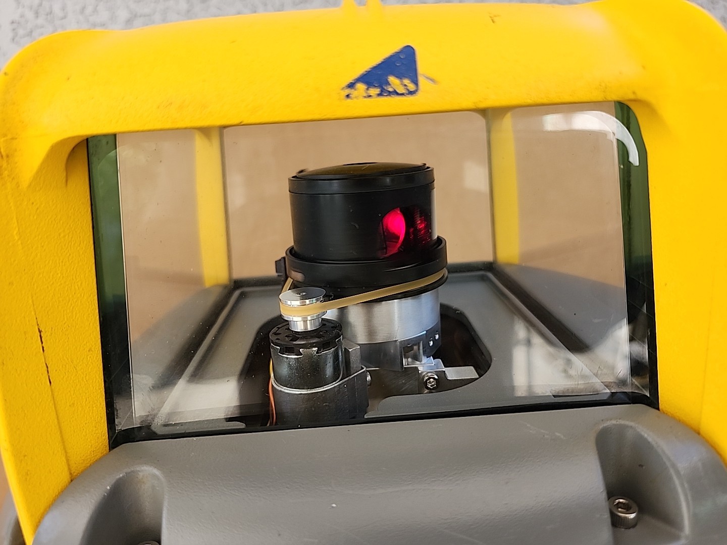 SPECTRA PRECISION LASER GL720 WITH CASE & CHARGER
