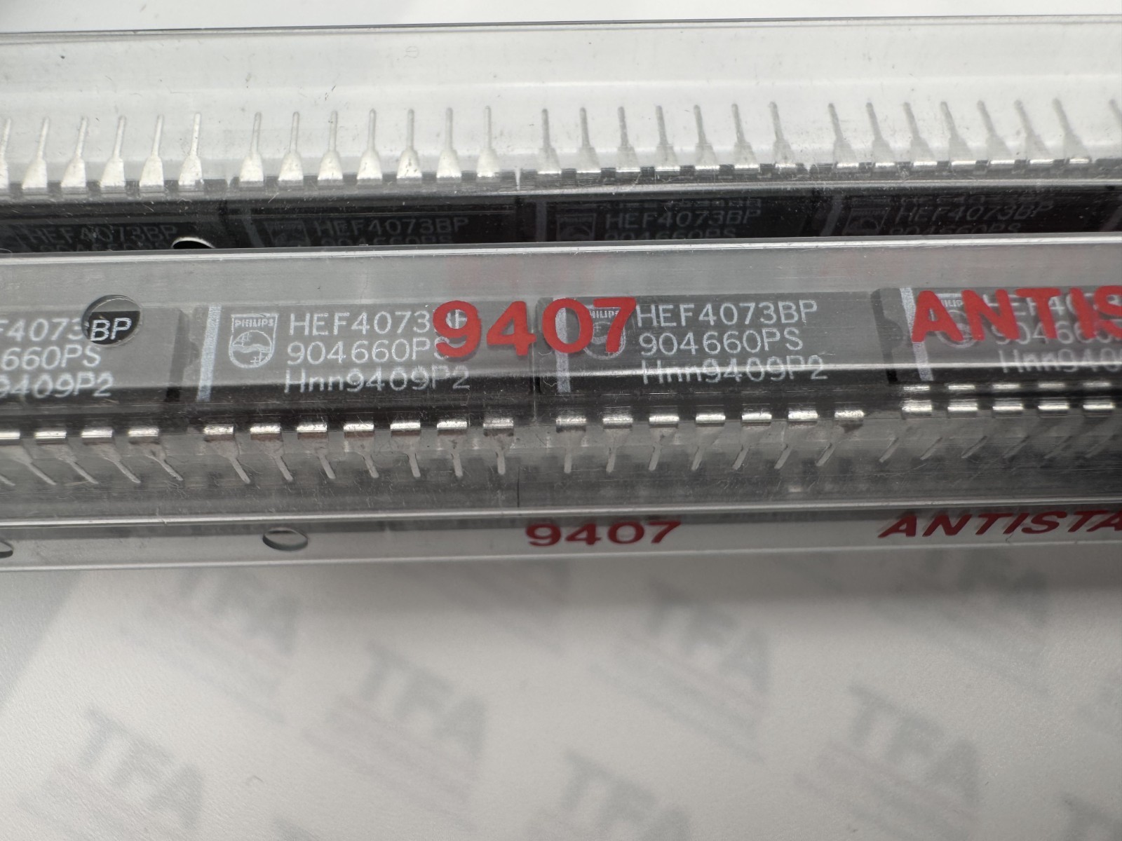 5 PCS HEF4073BP Philips Triple 3-Input AND Gate IC CMOS DIP14