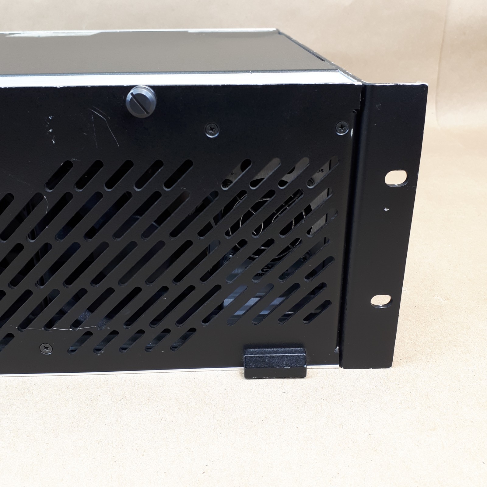 Evertz 7800FR-QT Quiet Mountable Multiframe Chassis 2 PSU, VGA W/10 Cards E6890B