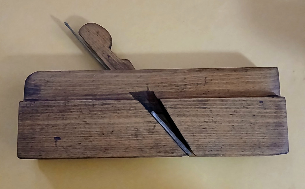 Antique / Vintage Auburn Tool Co. NY- Moulding Plane - 1 1/2 inch Hollow
