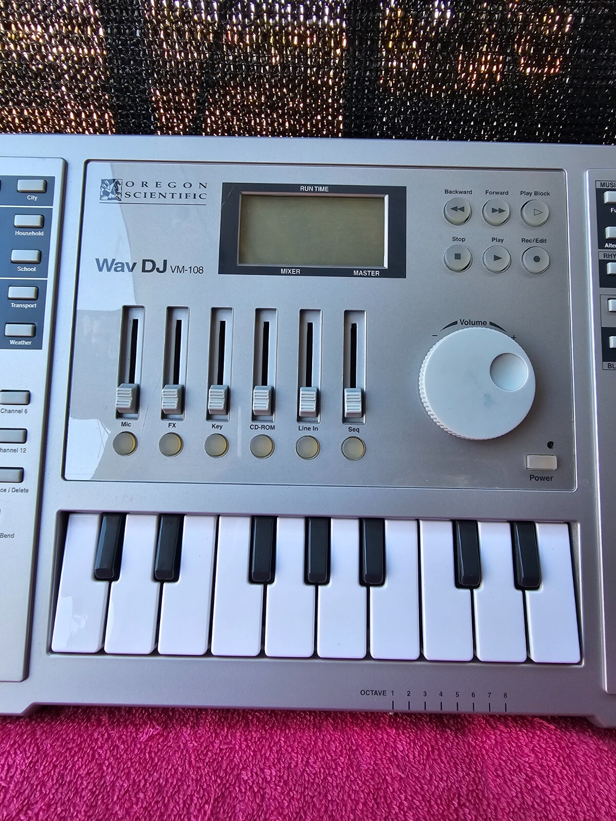 Oregon Scientific WAV DJ VM-108 - Replacement Console Only