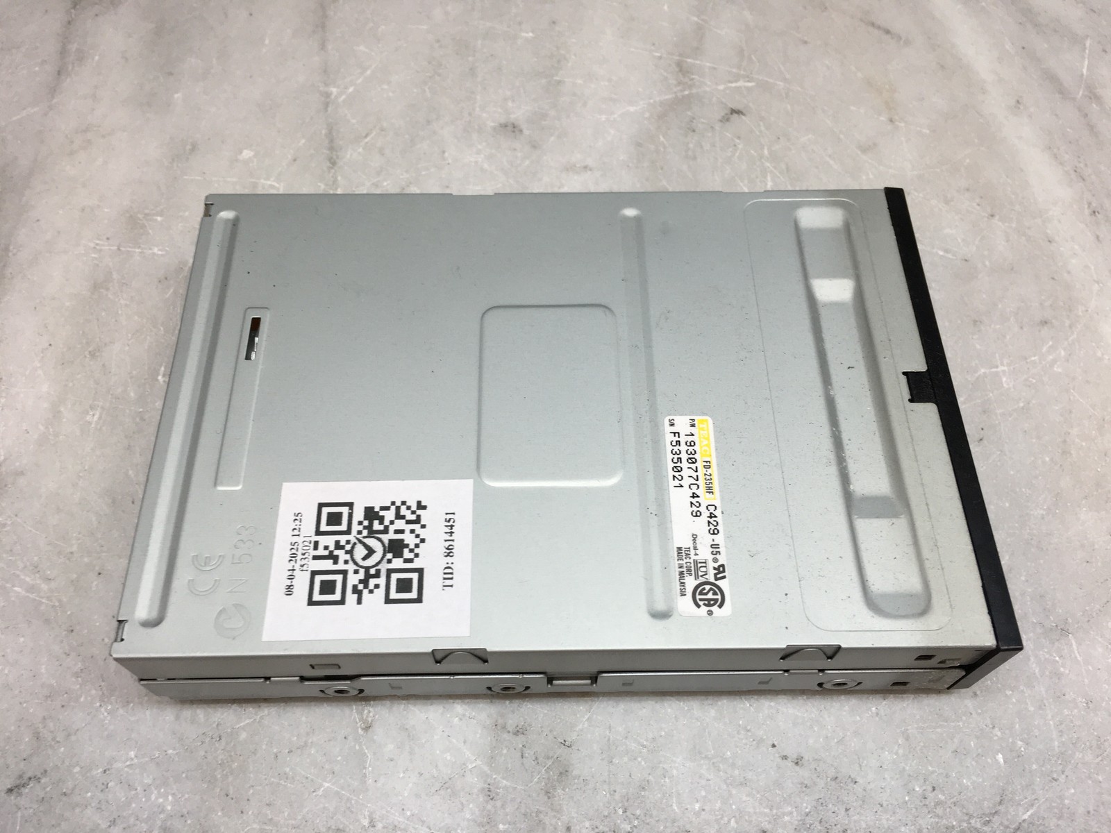 Teac FD235HF 3.5" inch Internal Desktop 1.44MB Floppy Disk Drive