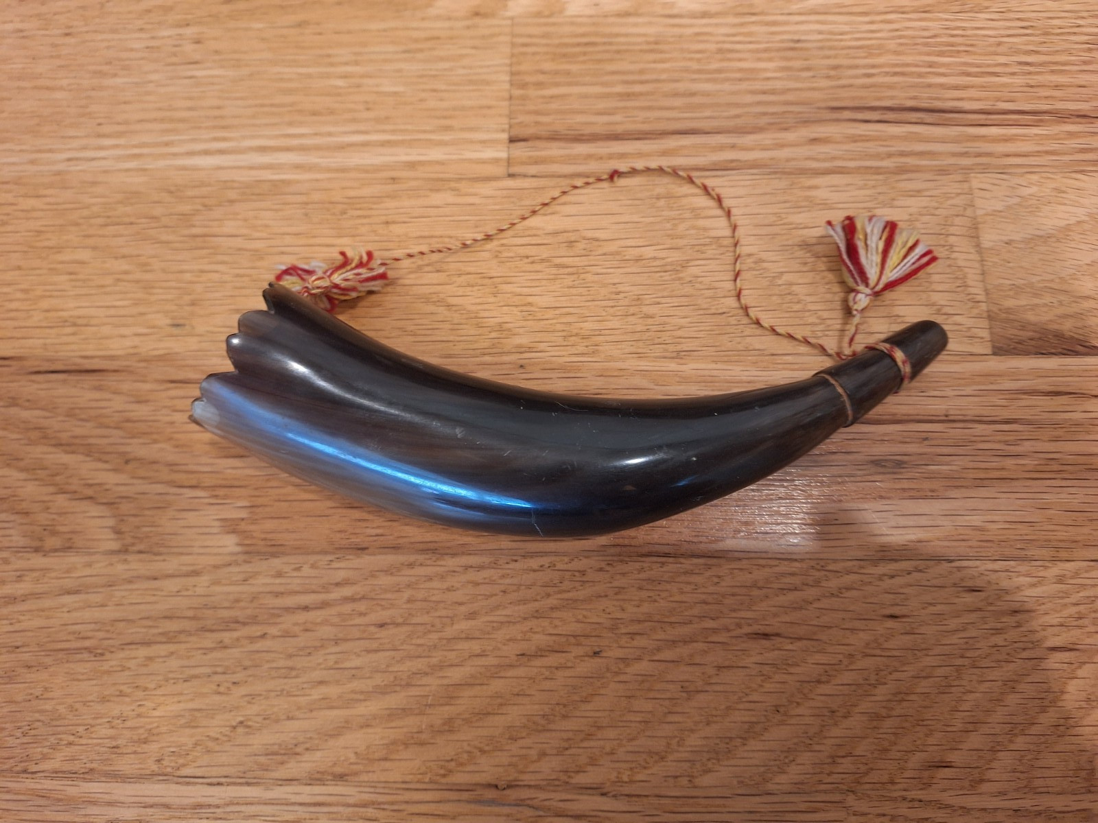 Vintage black powder horn Bison Buffalo Wild West Decor Costume Accessory