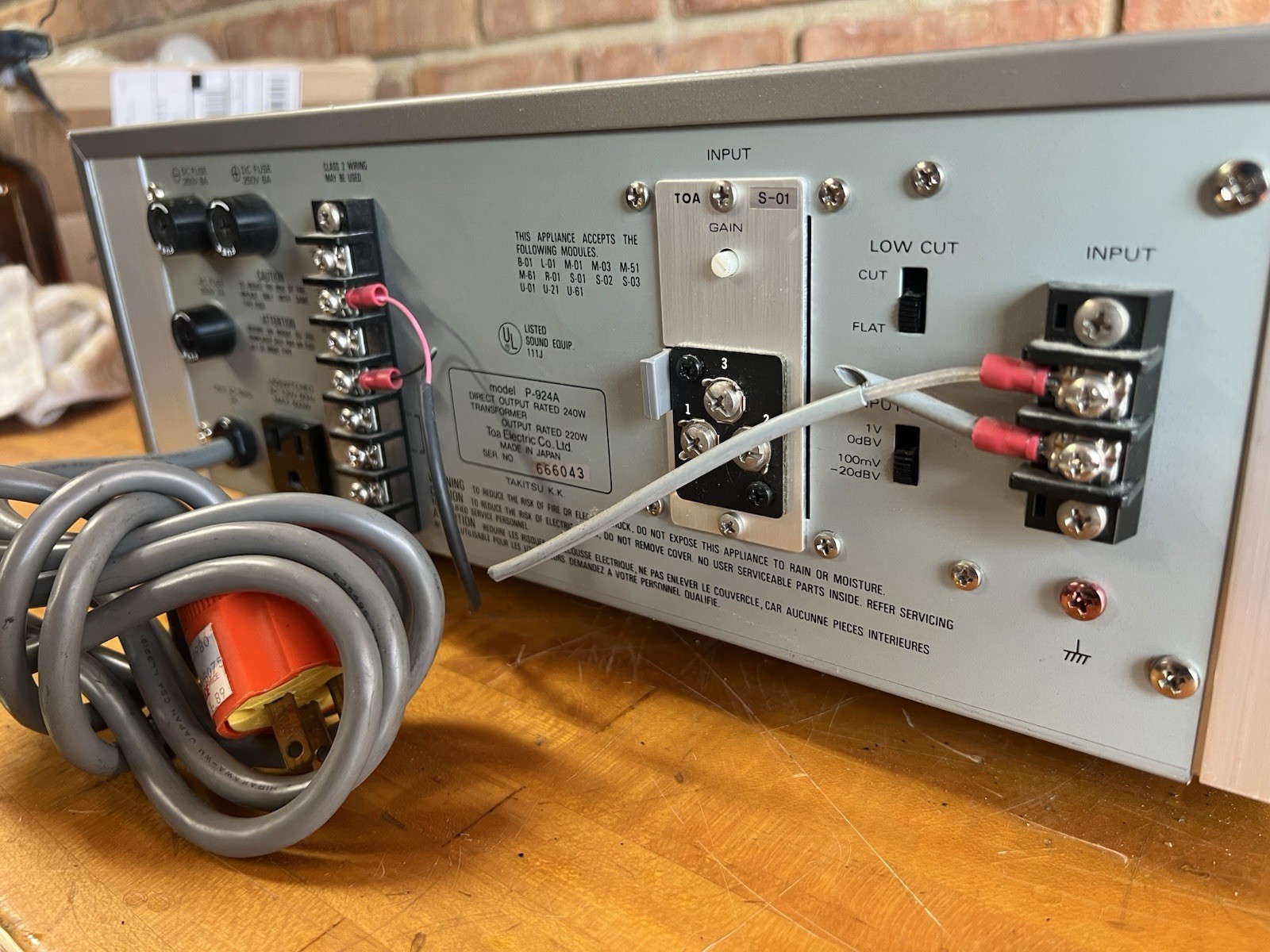 TOA 900 Series Amplifier P-924A