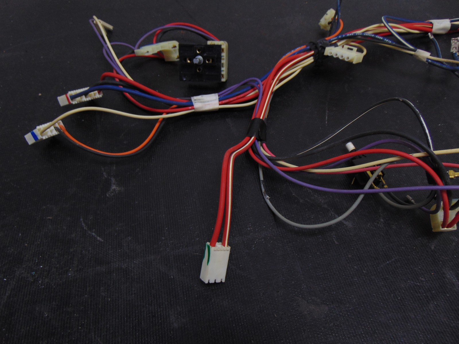 Maytag Range MER8700DS1 Wire Harness W10629304