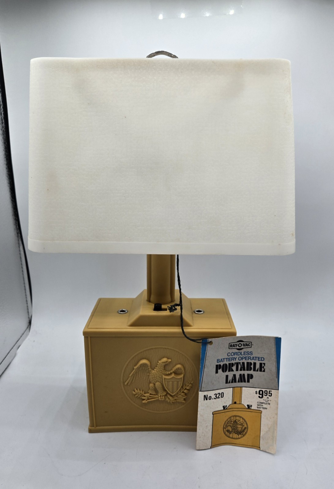 Vintage Ray-O-Vac Portable Lamp