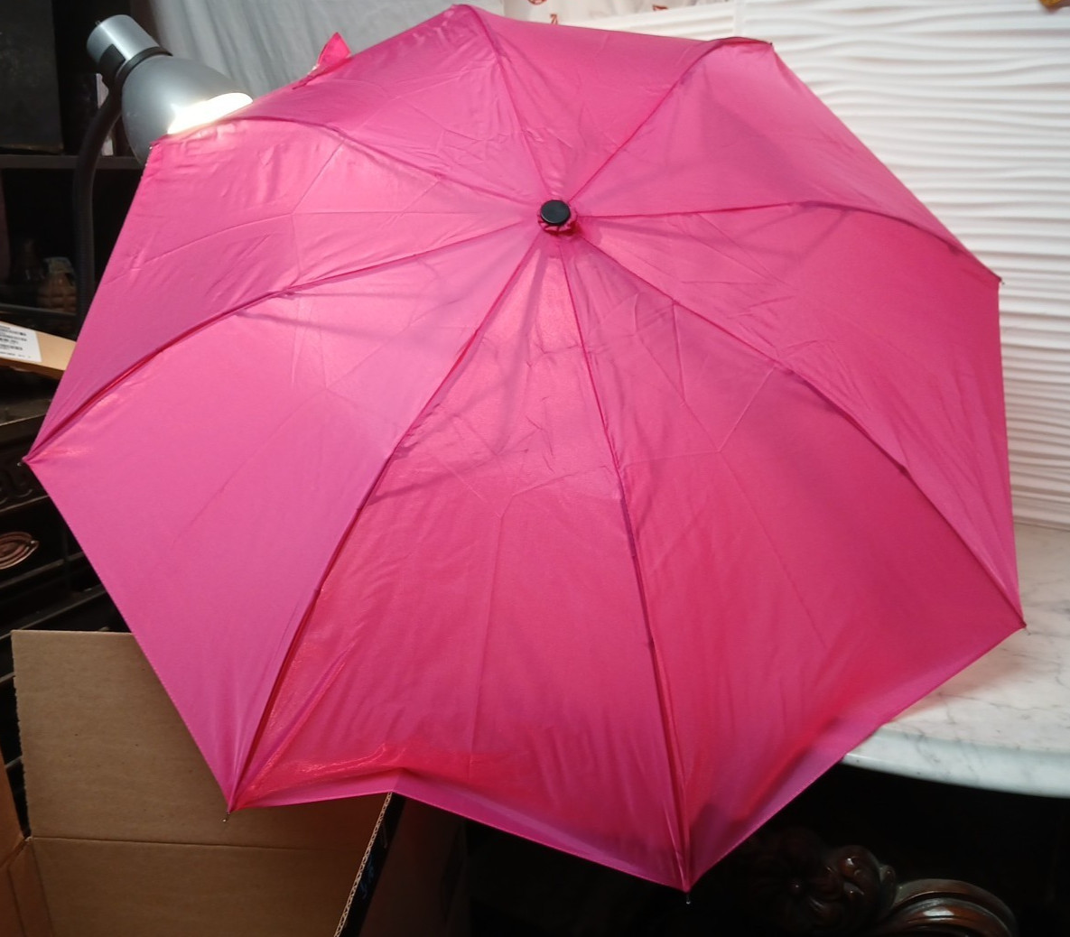 Vintage 1993 NOS Manual Chromatics Totes Umbrella Hot Pink PROP
