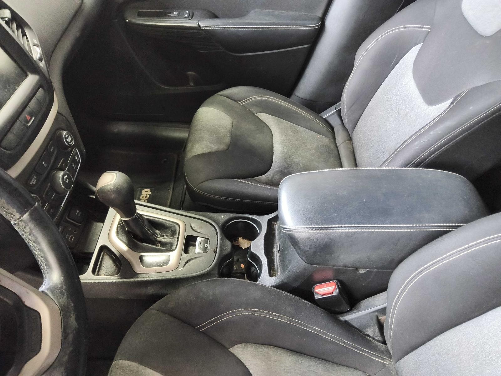 Used Battery Tray fits: 2014 Jeep Cherokee Grade A