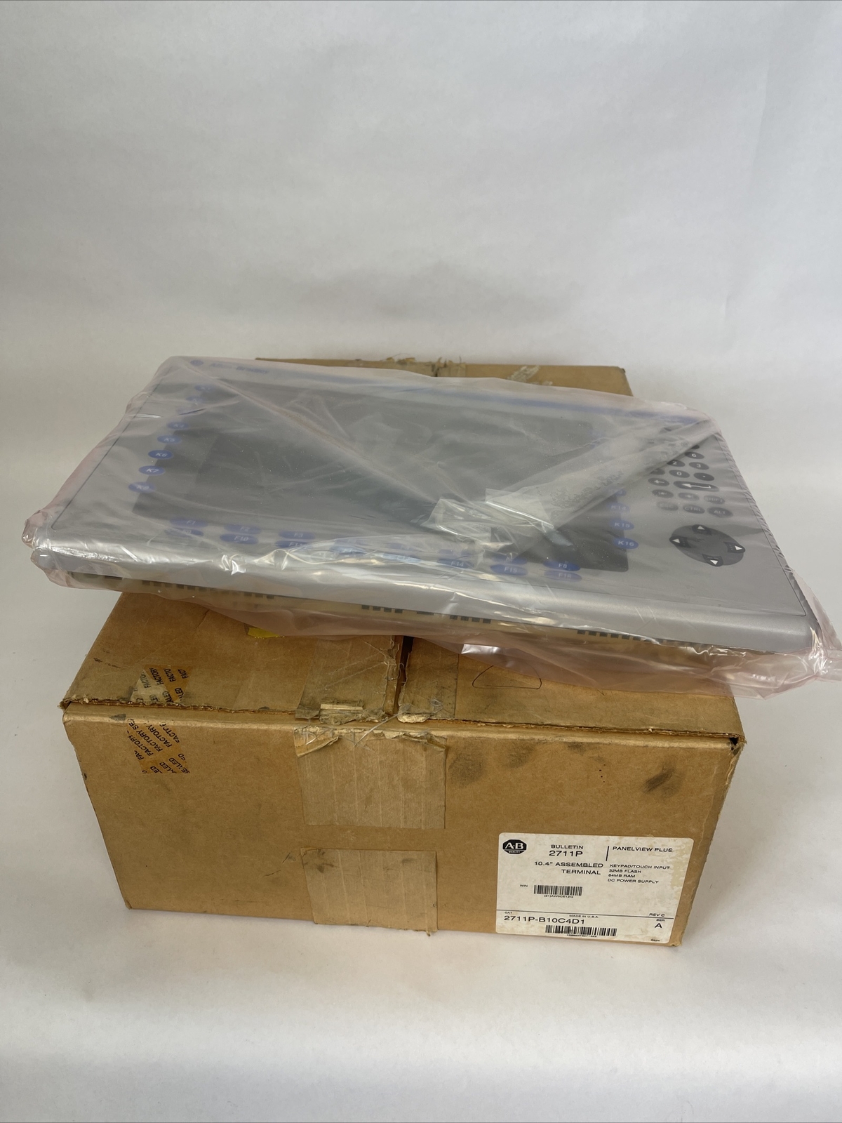 ALLEN BRADLEY 2711P-B10C4D1 10.4" ASSEMBLED TERMINAL SER A REV C PANELVIEW 1000