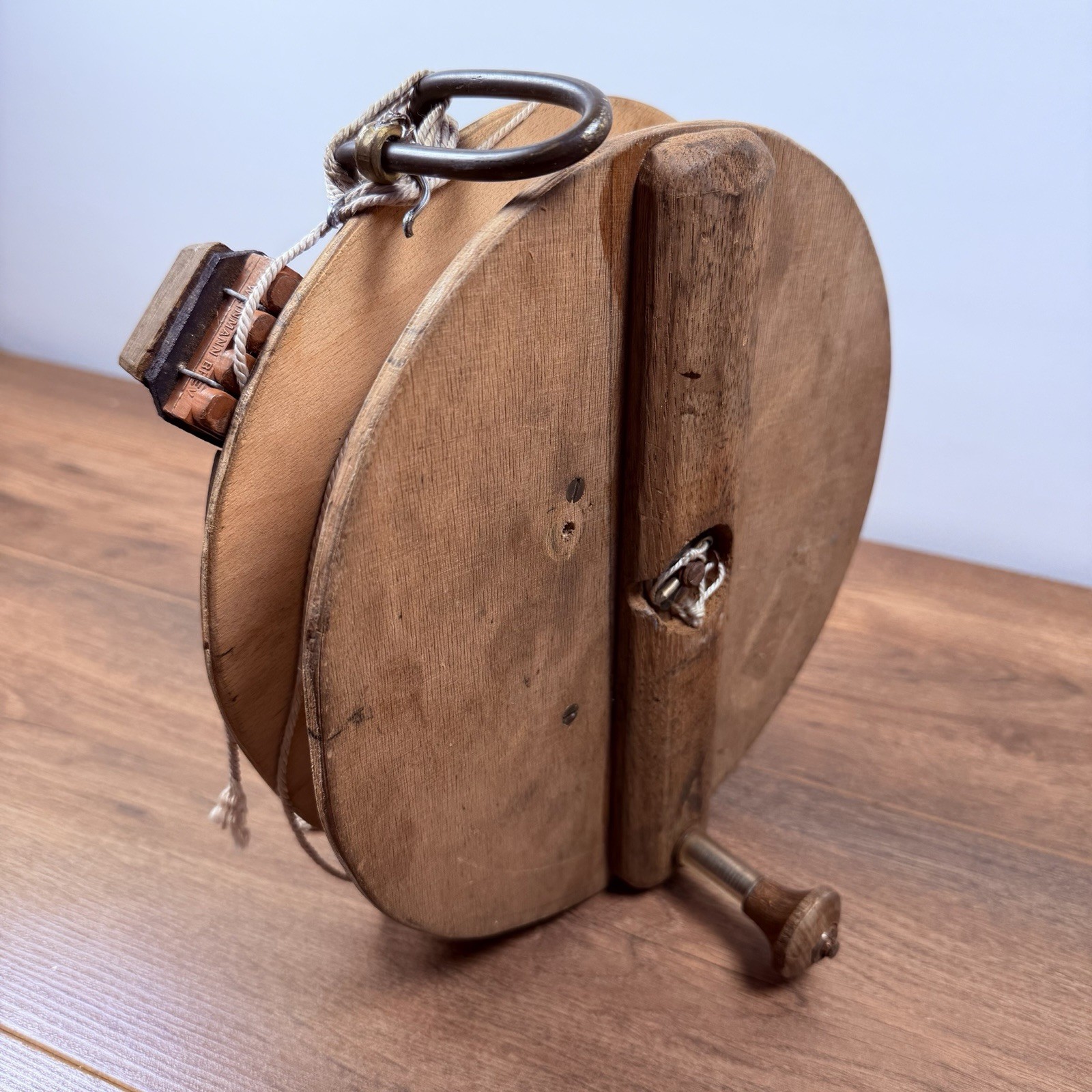 Vintage Antique Style Wooden Kite Reel Surveyors Line Reel With Brake