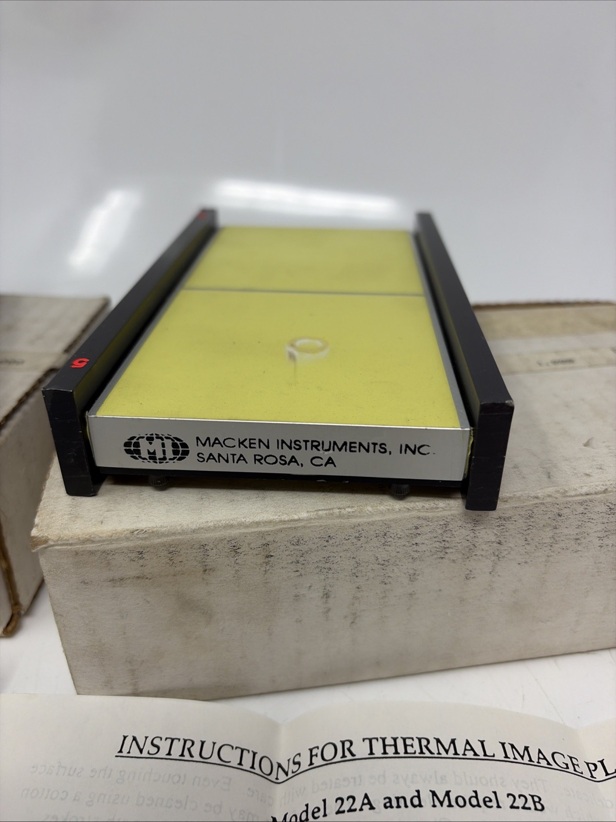 MACKEN INSTRUMENTS MODEL 22 Thermal Imaging Plate Set - 2 Plates