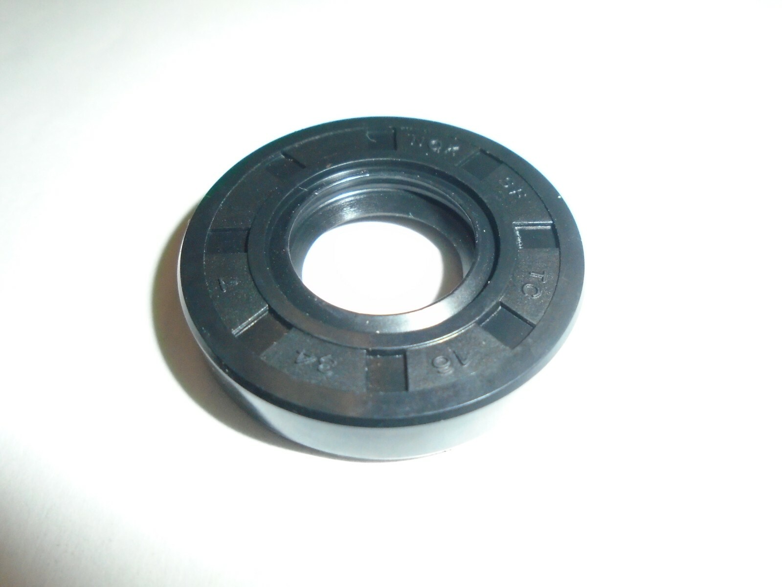 NEW TC 16X34X7 DOUBLE LIPS METRIC OIL / DUST SEAL 16mm X 34mm X 7mm