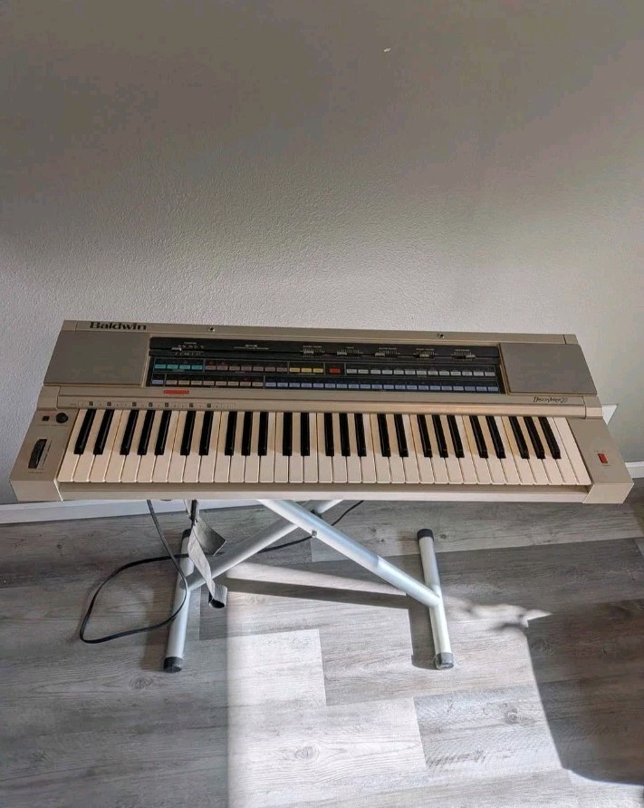 VINTAGE BALDWIN DISCOVERER 70 DS-70 ANALOG ELECTRIC KEYBOARD W/ STAND TESTED