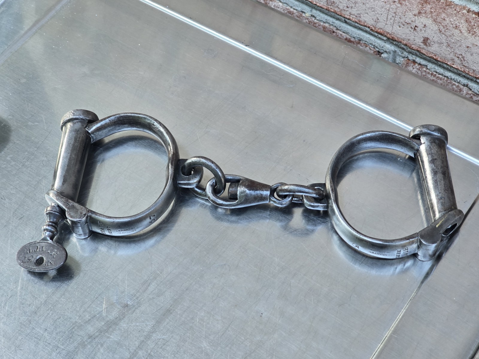 Antique Victorian Hiatt  Hand Cuffs Warranted Wrought Key No37 British 1880’s