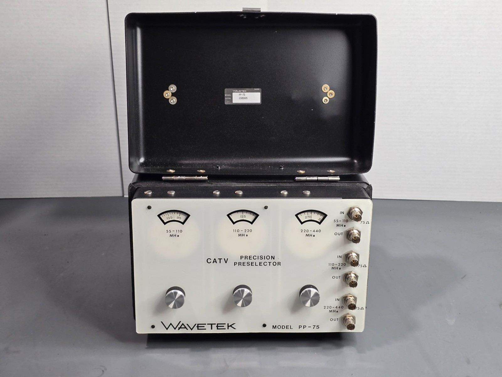 Wavetek PP-75 CATV Precision Preseletor 55 - 400 MHz Untested