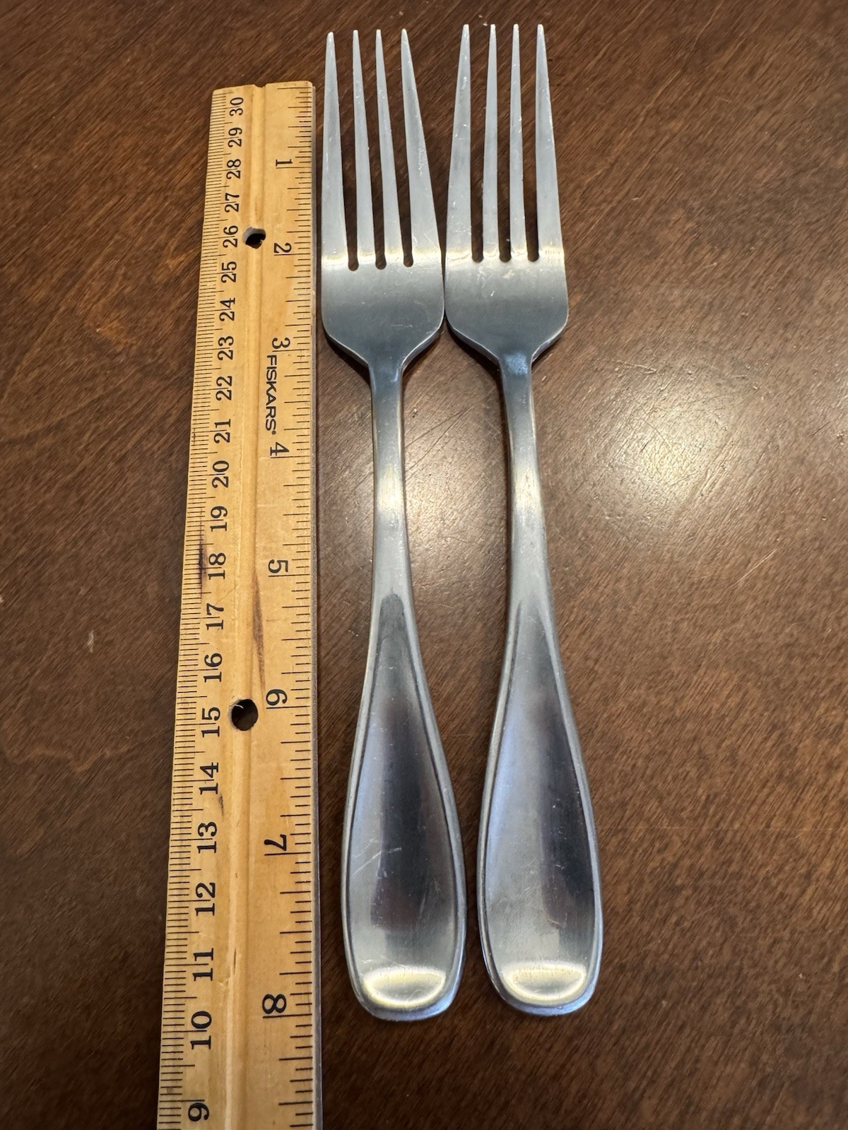 ONEIDA Stainless VOSS Set Of 2 DINNER FORKS 8" Silverware Flatware SATIN Finish